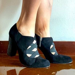 Donald J Pliner ballet inspired heels